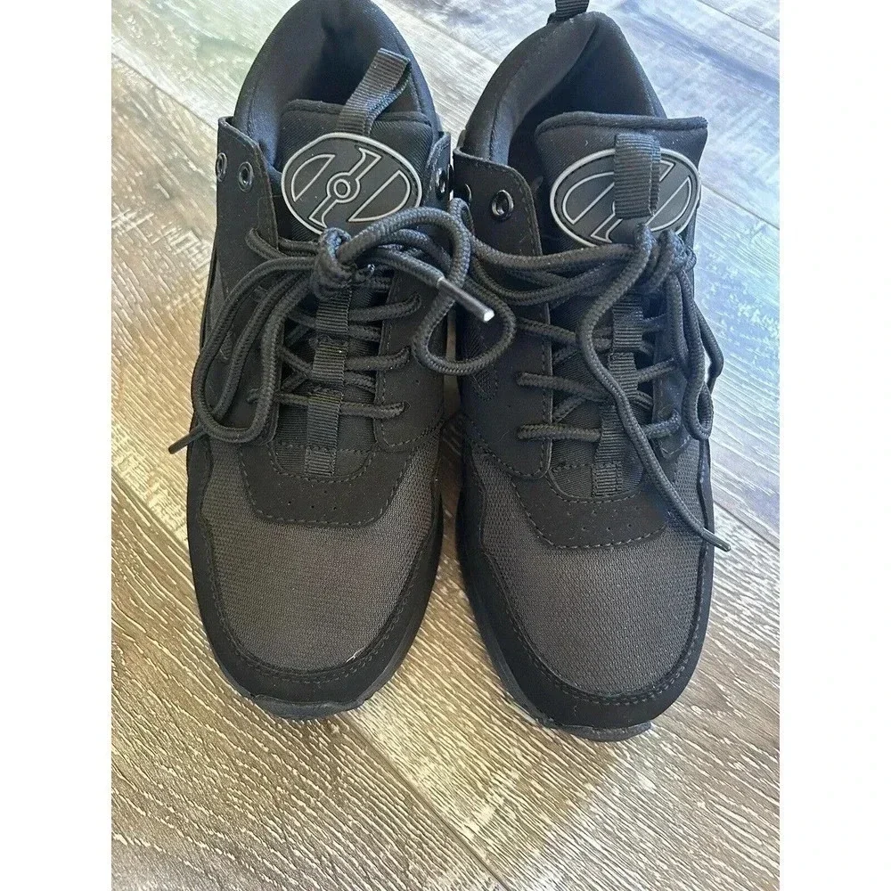 Boy's Black Heelys Force Skate Shoe Size Youth 5 NWOB